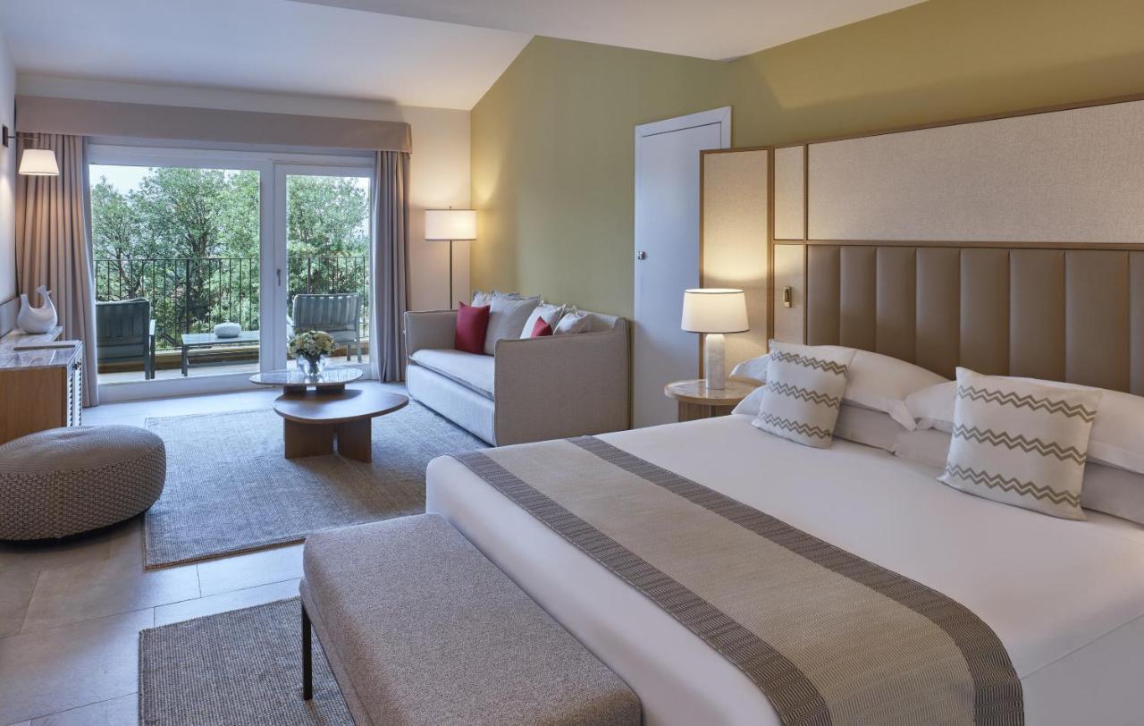 Conrad Laguna Sardinia Resort 5*