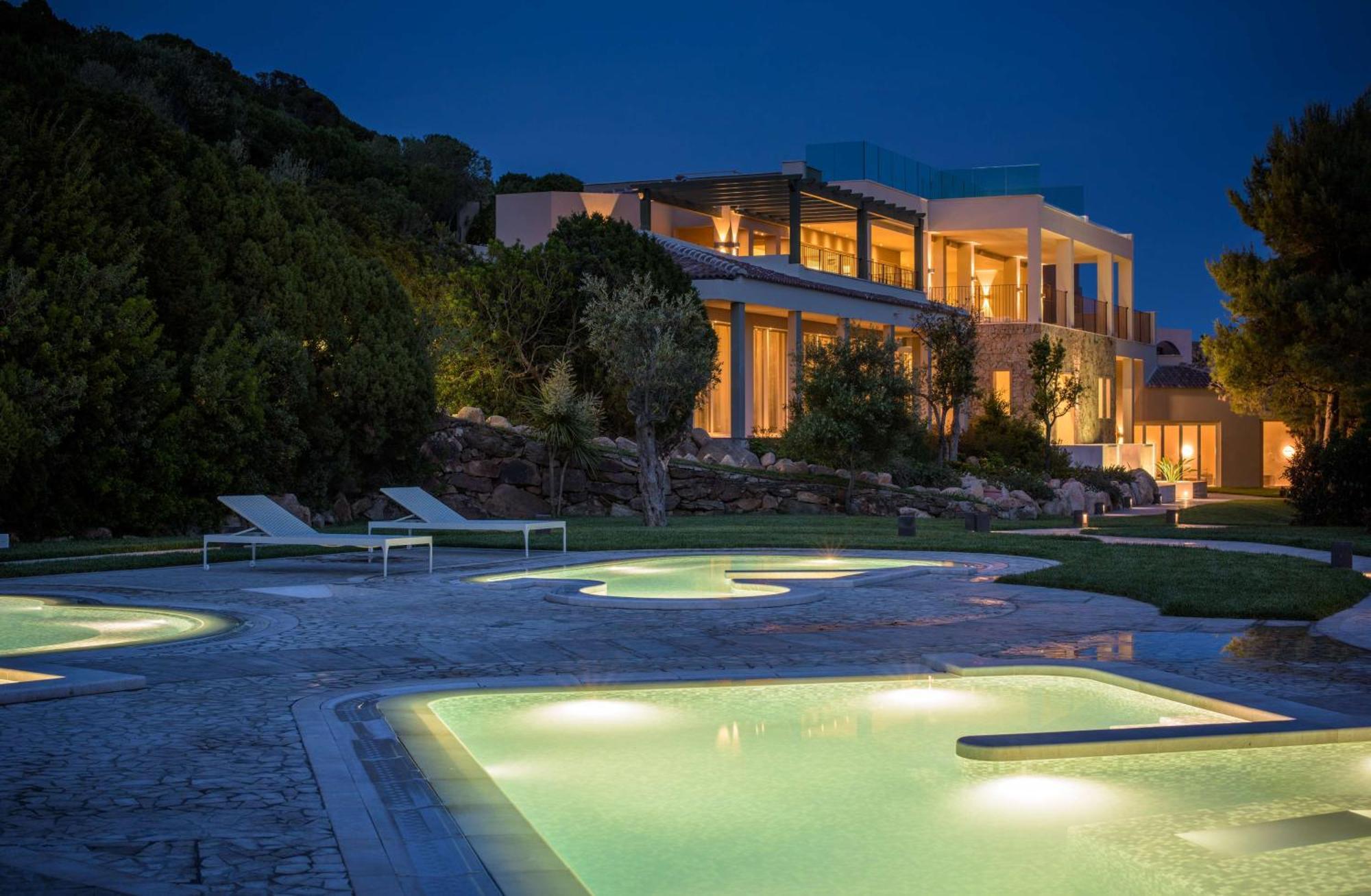 Resort Conrad Laguna Sardinia 5*