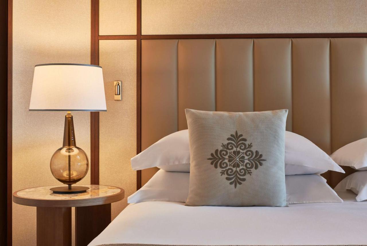 Conrad Laguna Sardinia 5* Chia