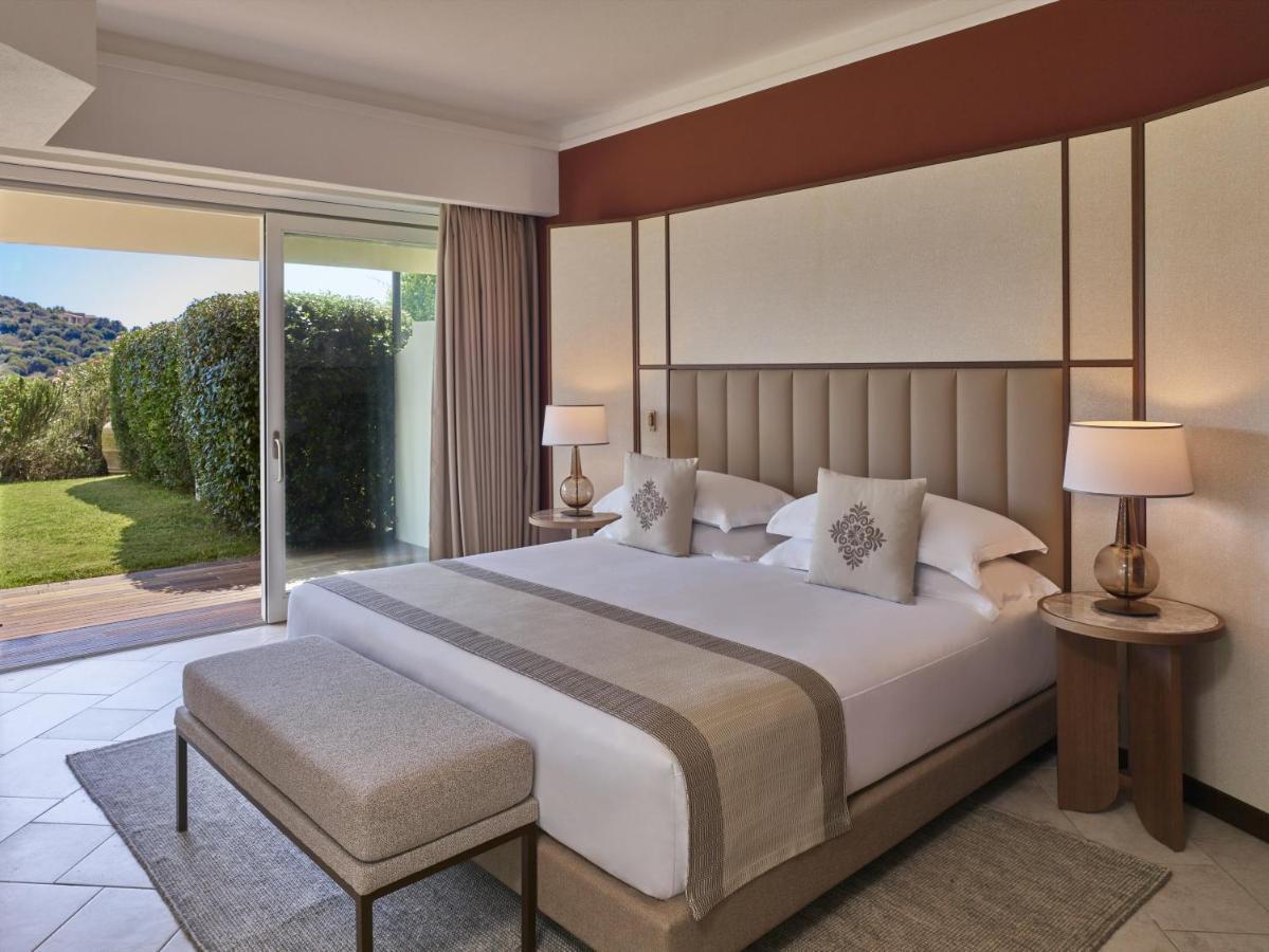 Resort Conrad Laguna Sardinia 5*