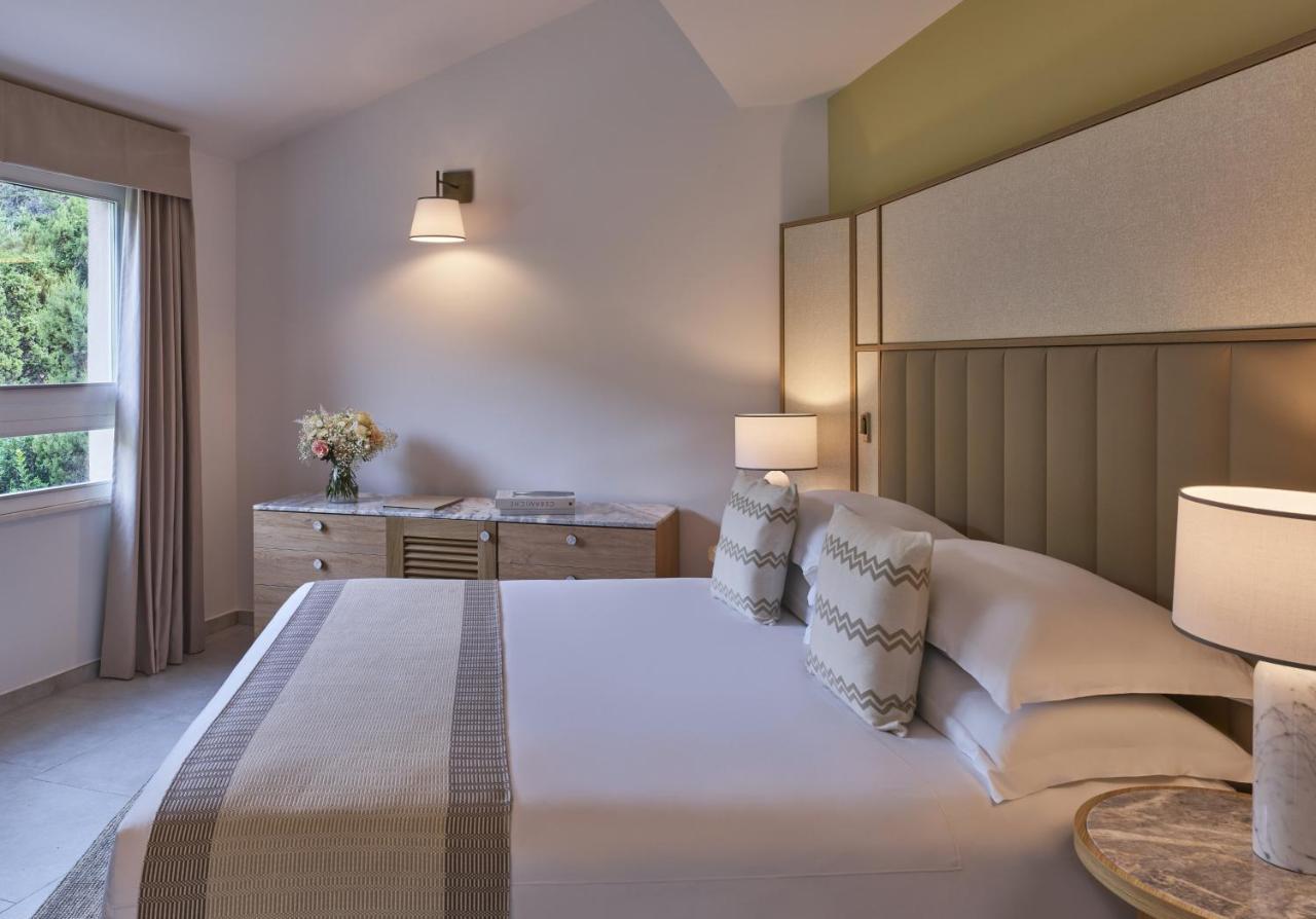 Conrad Laguna Sardinia 5*