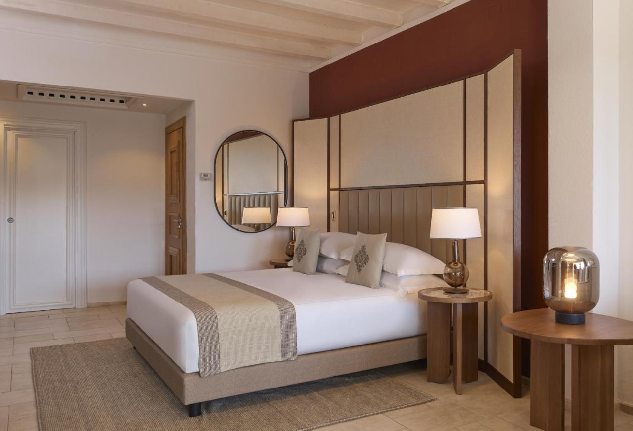 Conrad Laguna Sardinia 5*