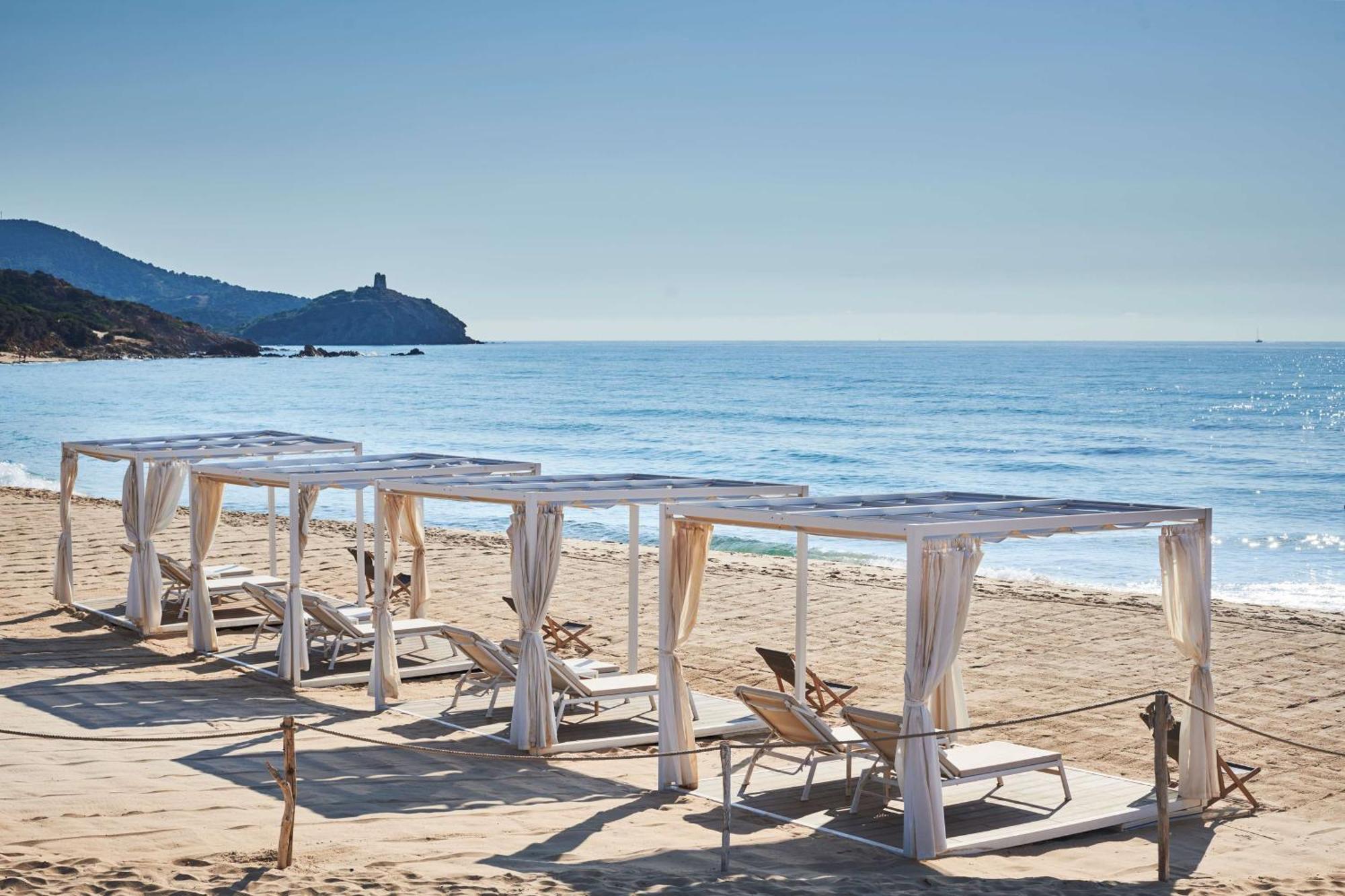 Conrad Laguna Sardinia 5*