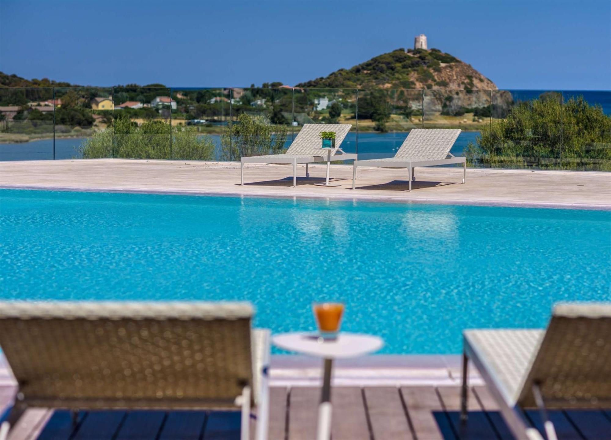 Conrad Laguna Sardinia Chia