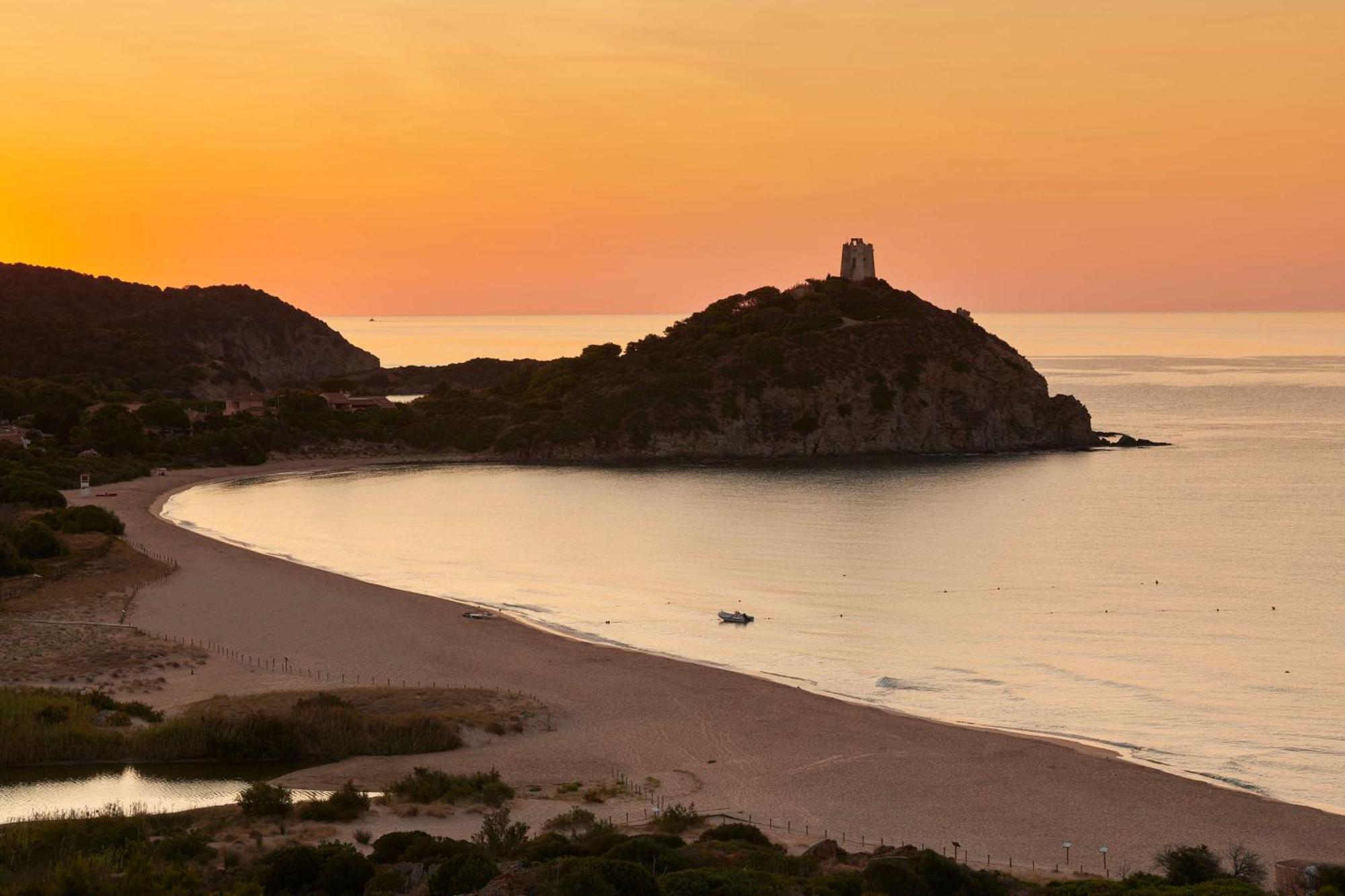 Conrad Laguna Sardinia Resort 5*